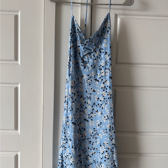 ASTR Women's Blue Floral Mini Dress - Picture 10 of 10